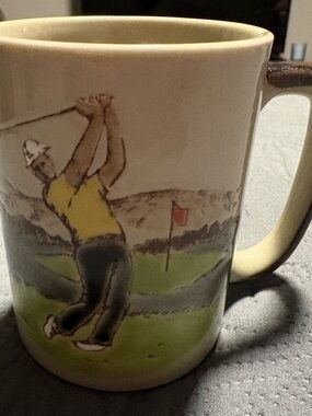Vintage Otagiri Golf Mug – Golfer on Fairway – Japan